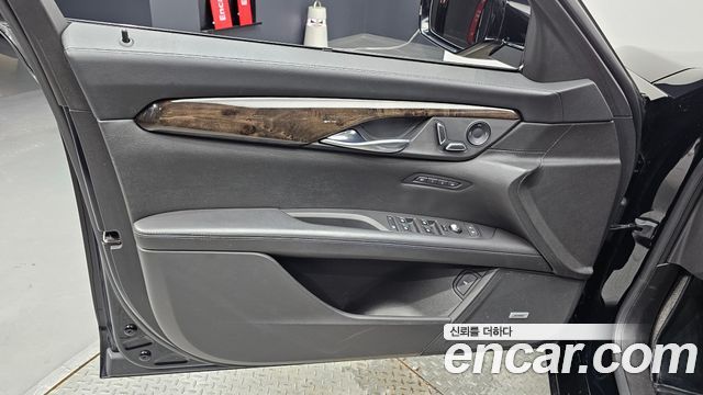 Cadillac CT6 2018 — photo 14