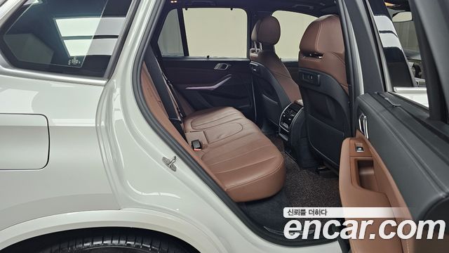 BMW X5 2022 — photo 17