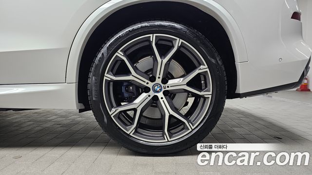 BMW X5 2022 — photo 7