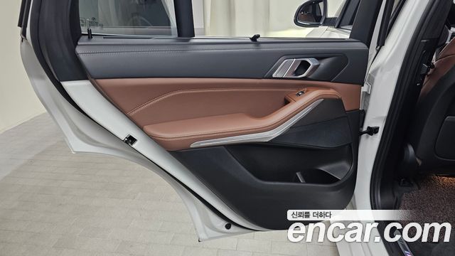 BMW X5 2022 — photo 15