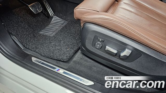 BMW X5 2022 — photo 29