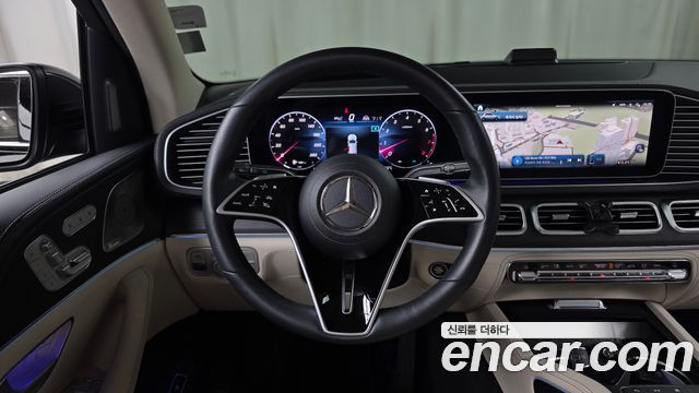 Mercedes-Benz GLE-Class 2025 — photo 19
