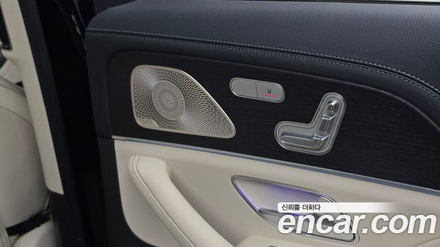 Mercedes-Benz GLE-Class 2025 — photo 25