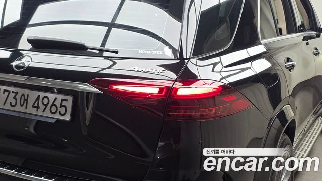 Mercedes-Benz GLE-Class 2025 — photo 9