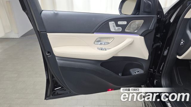 Mercedes-Benz GLE-Class 2025 — photo 14
