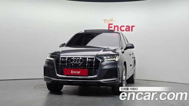 Audi Q7 2021 — photo 3