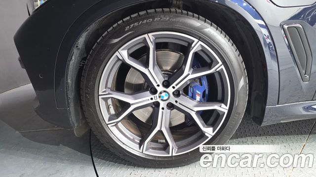 BMW X5 2021 — photo 5