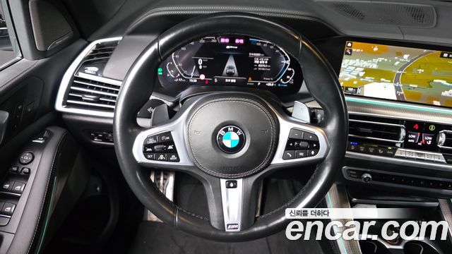 BMW X5 2021 — photo 13