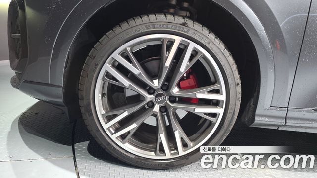 Audi Q5 2025 — photo 5