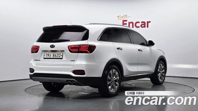 Kia Sorento 2018 — photo 2