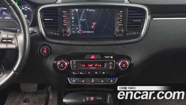 Kia Sorento 2018 — photo 24