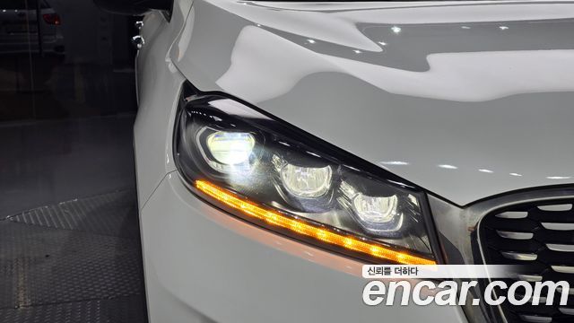 Kia Sorento 2018 — photo 8