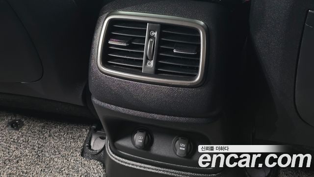 Kia Sorento 2018 — photo 29