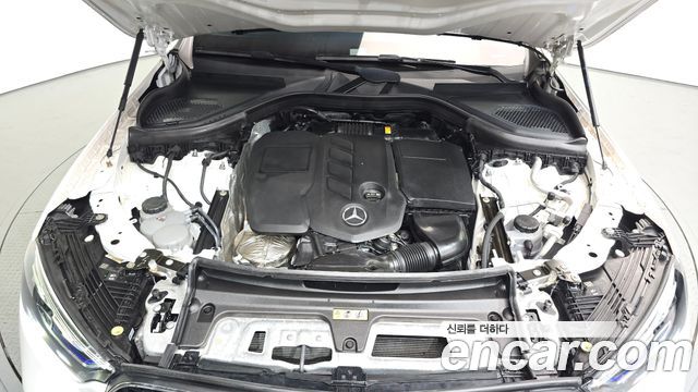 Mercedes-Benz GLC-Class 2023 — photo 6