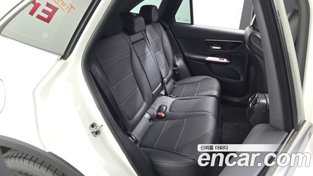Mercedes-Benz GLC-Class 2023 — photo 18