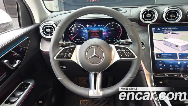 Mercedes-Benz GLC-Class 2023 — photo 21