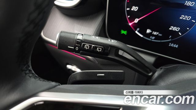 Mercedes-Benz GLC-Class 2023 — photo 25