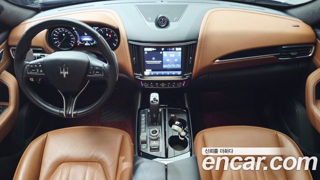 Maserati Levante 2022 — photo 10