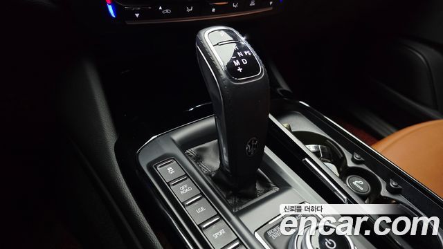 Maserati Levante 2022 — photo 12