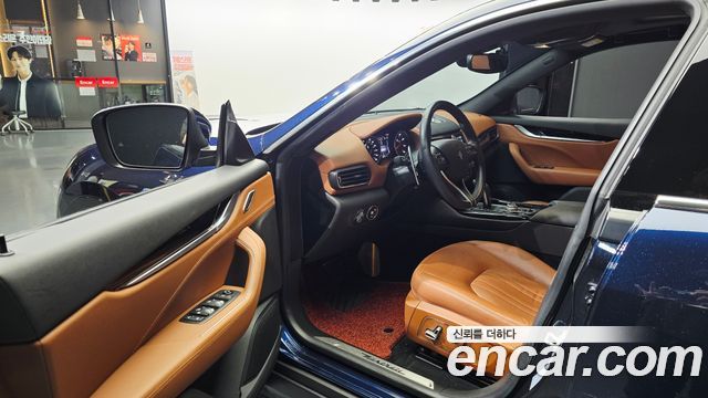 Maserati Levante 2022 — photo 13