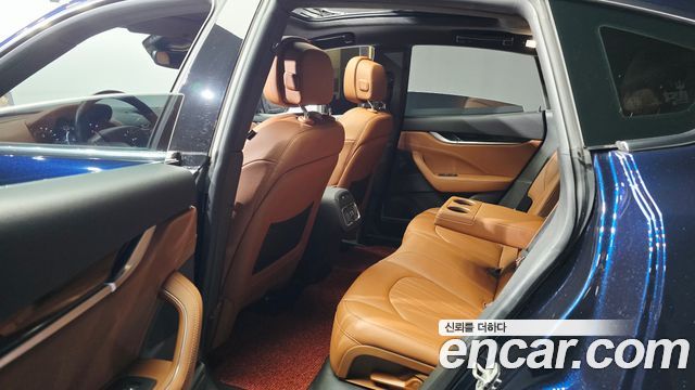 Maserati Levante 2022 — photo 25
