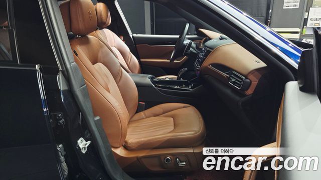 Maserati Levante 2022 — photo 16