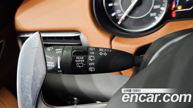 Maserati Levante 2022 — photo 30