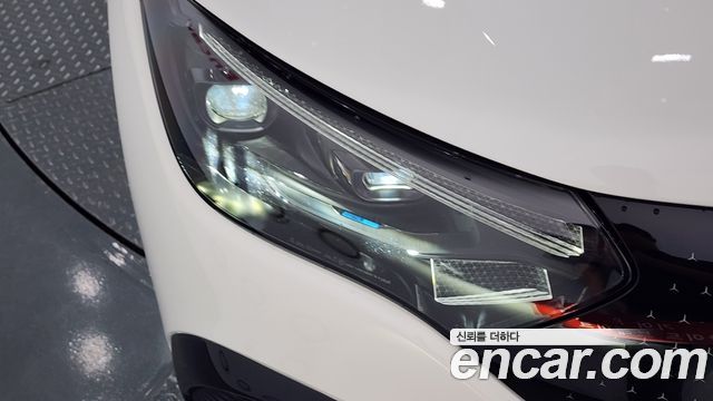 Mercedes-Benz EQE 2023 — photo 8