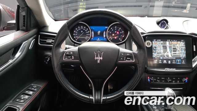 Maserati Ghibli 2018 — photo 13