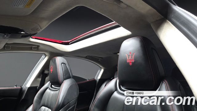 Maserati Ghibli 2018 — photo 17