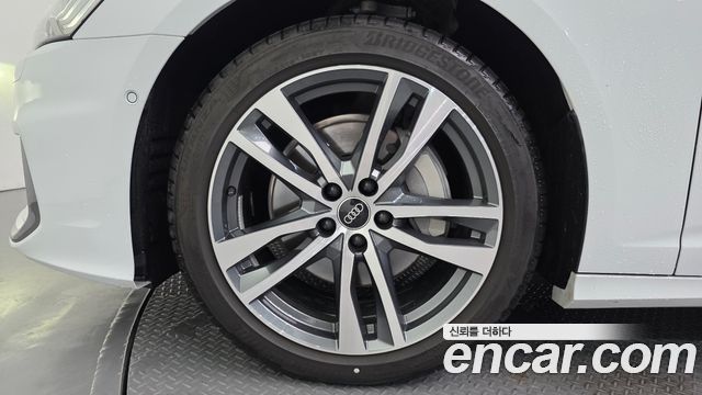 Audi A6 2023 — photo 5