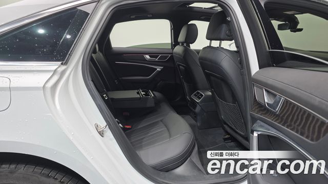 Audi A6 2023 — photo 25