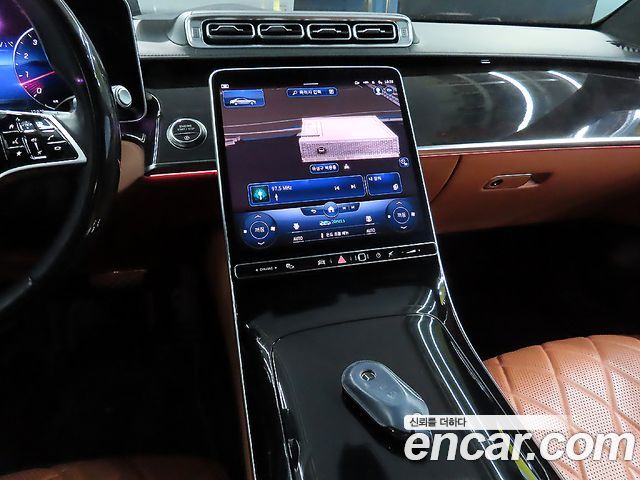Mercedes-Benz S-Class 2021 — photo 9
