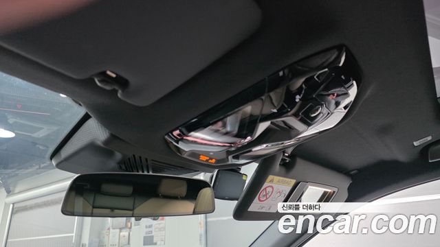 BMW 5-Series 2025 — photo 26