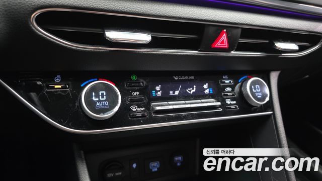 Hyundai Sonata 2022 — photo 24