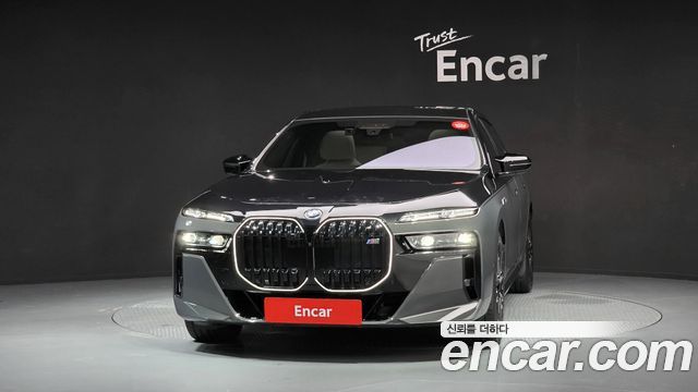 BMW i7 2025 — photo 3