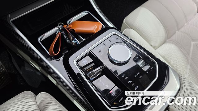 BMW i7 2025 — photo 9