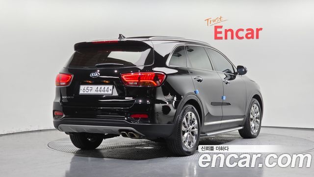 Kia Sorento 2018 — photo 2