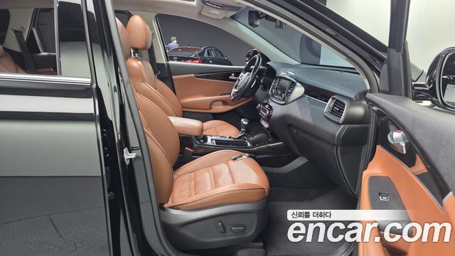 Kia Sorento 2018 — photo 11
