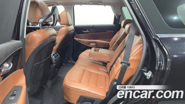 Kia Sorento 2018 — photo 12
