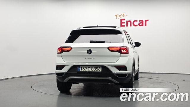 Volkswagen T-Roc 2021 — photo 4