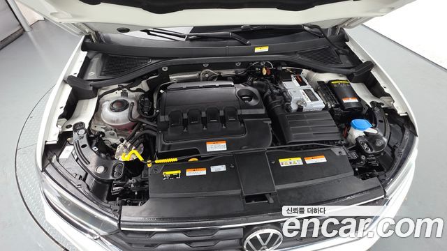 Volkswagen T-Roc 2021 — photo 6