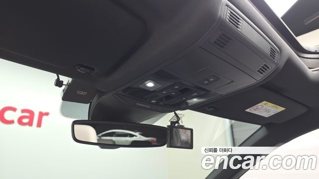 Volkswagen T-Roc 2021 — photo 25