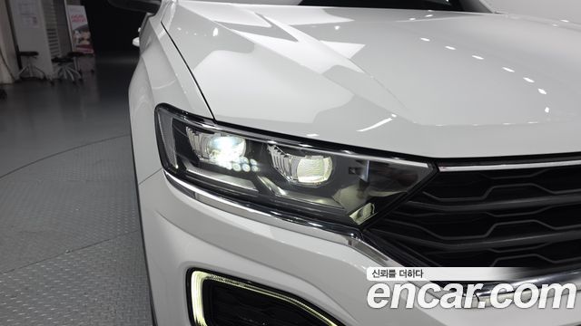 Volkswagen T-Roc 2021 — photo 8