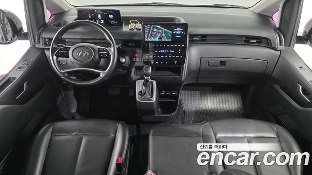 Hyundai Staria 2022 — photo 10