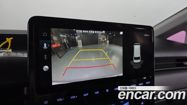Hyundai Staria 2022 — photo 25