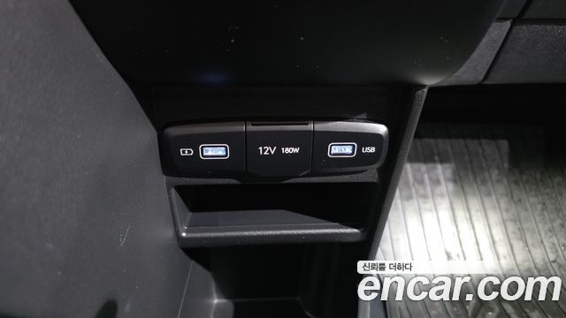 Hyundai Staria 2022 — photo 26