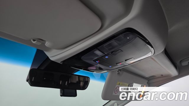Hyundai Staria 2022 — photo 27