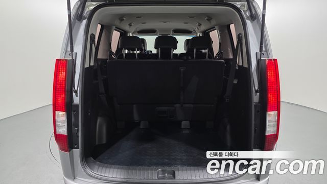 Hyundai Staria 2022 — photo 31