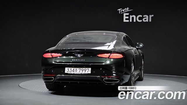 Bentley Continental 2025 — photo 4